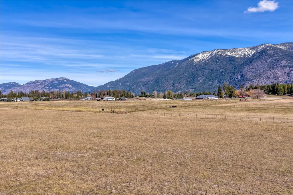 250 Patriots Lane Columbia Falls MT 59912
