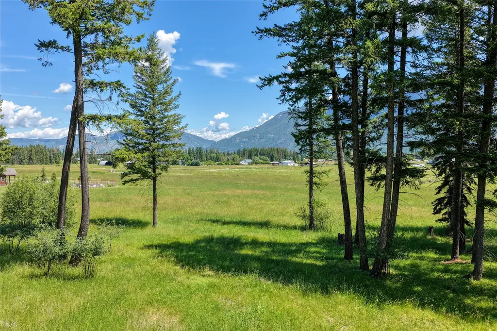 250 Patriots Lane Columbia Falls MT 59912