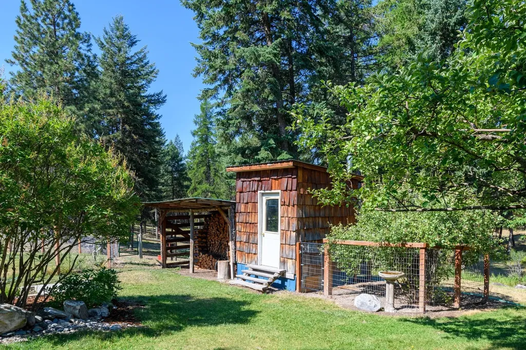 5899 Black Lake Road Rexford MT 59930
