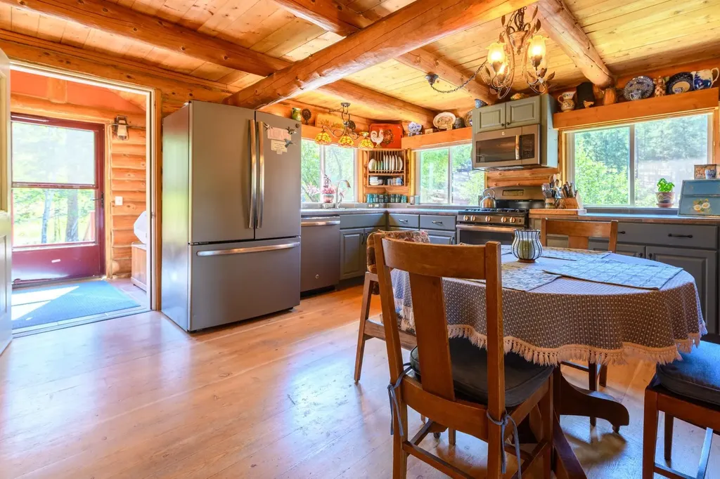 5899 Black Lake Road Rexford MT 59930