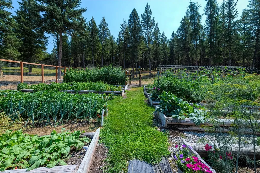 5899 Black Lake Road Rexford MT 59930