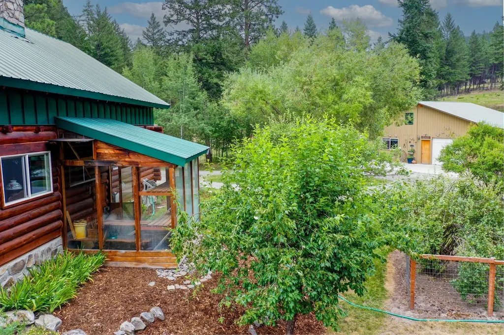 5899 Black Lake Road Rexford MT 59930
