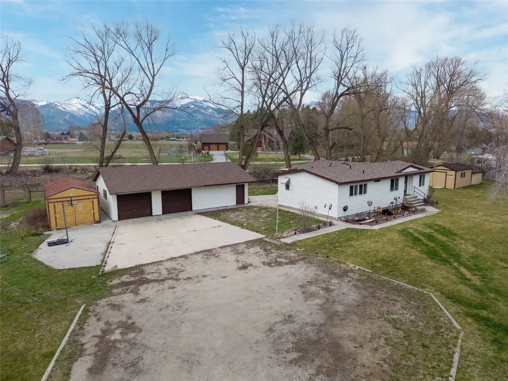 117 Martin Drive Corvallis MT 59828