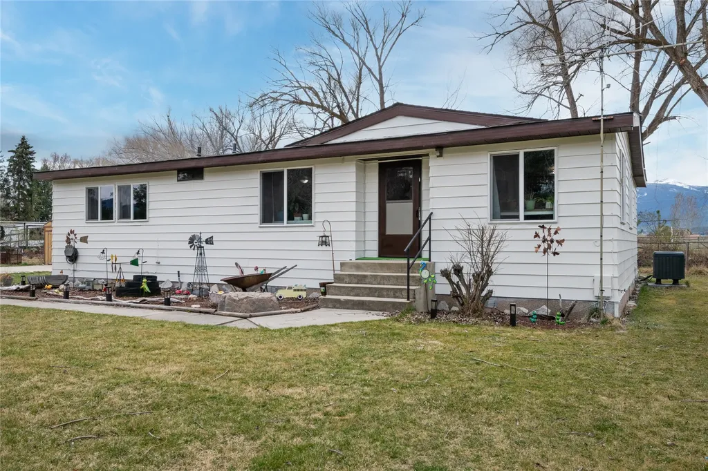 117 Martin Drive Corvallis MT 59828