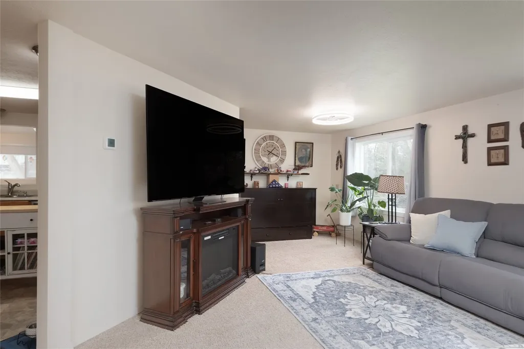 117 Martin Drive Corvallis MT 59828