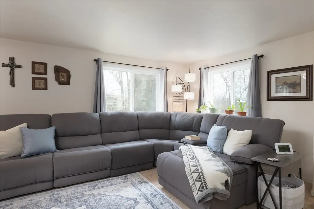 117 Martin Drive Corvallis MT 59828