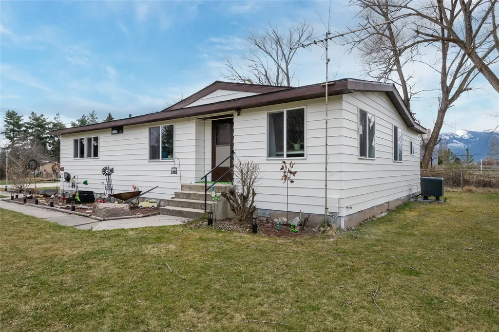 117 Martin Drive Corvallis MT 59828