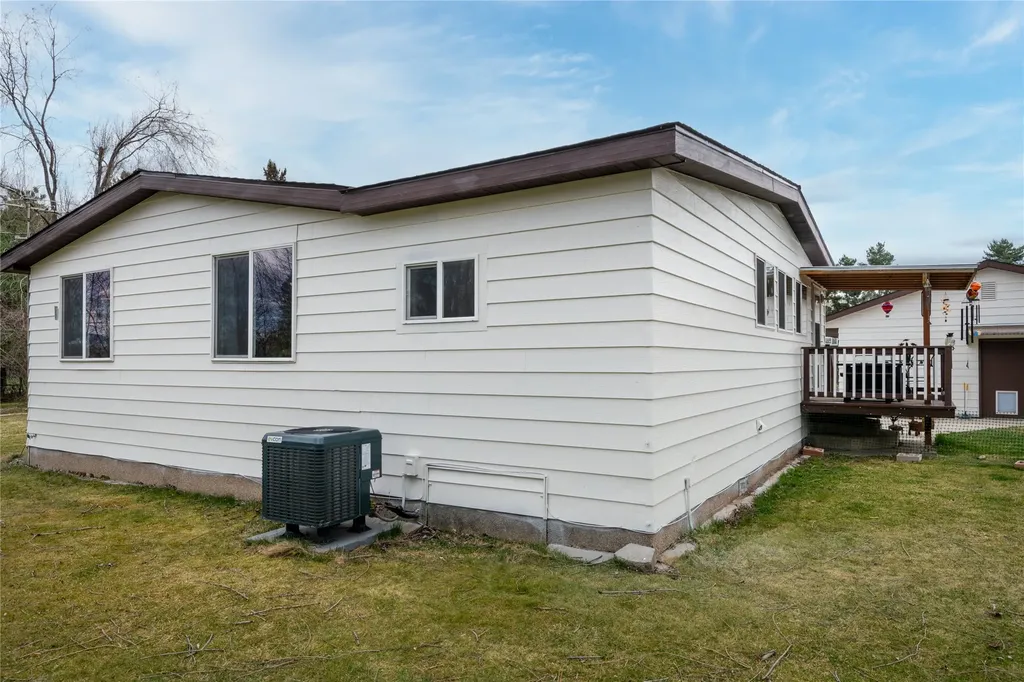 117 Martin Drive Corvallis MT 59828