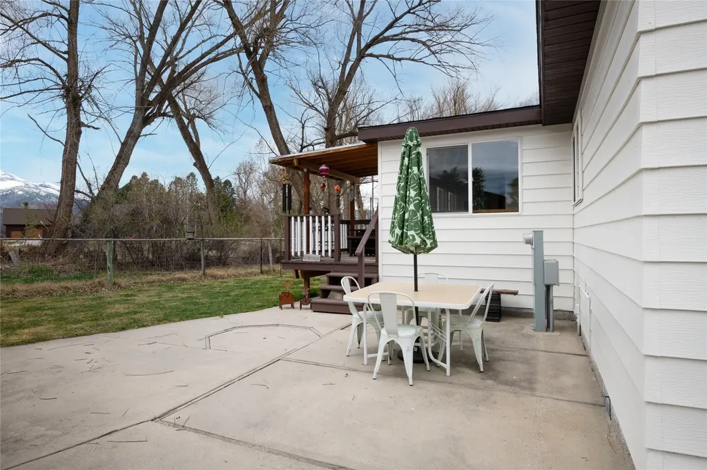 117 Martin Drive Corvallis MT 59828