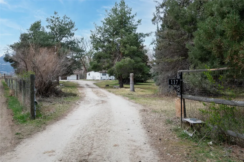 117 Martin Drive Corvallis MT 59828