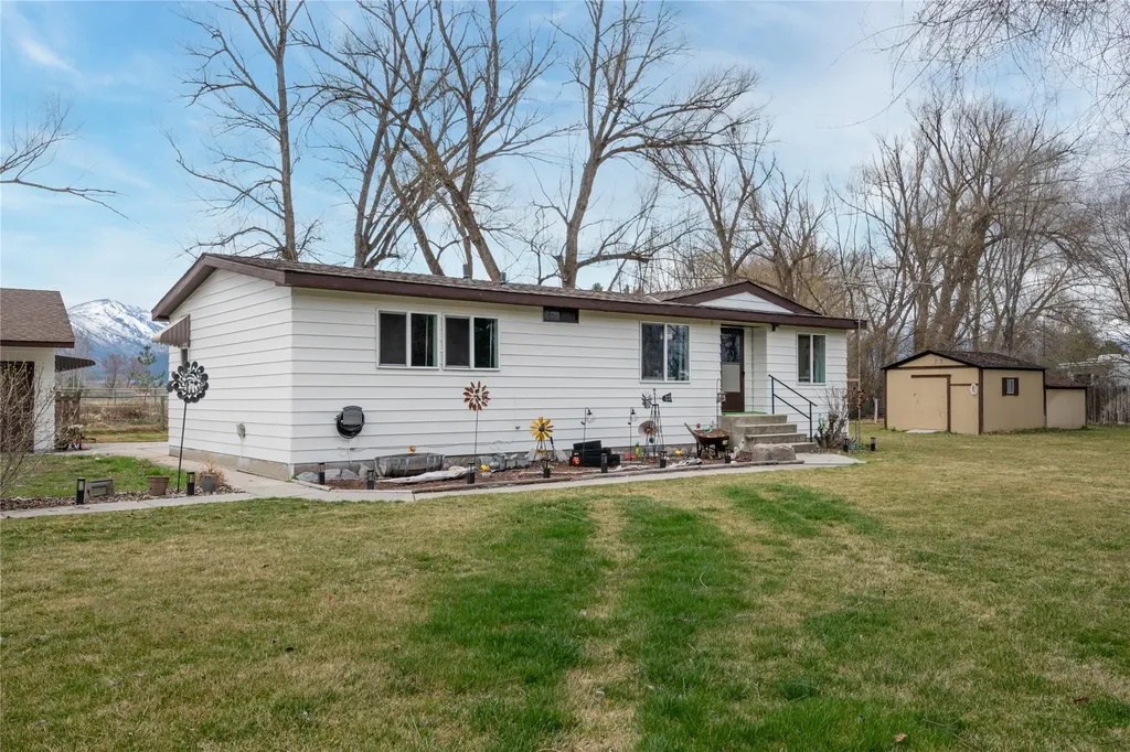 117 Martin Drive Corvallis MT 59828
