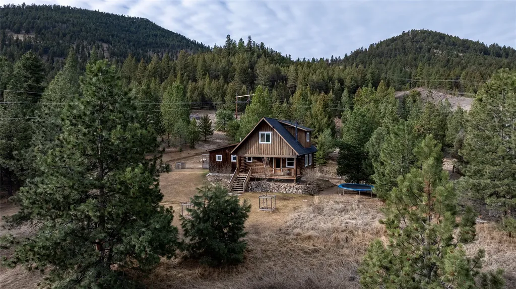 25 Coyote Road Clancy MT 59634