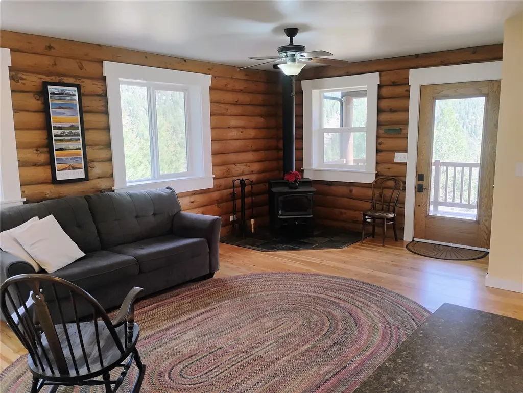 25 Coyote Road Clancy MT 59634