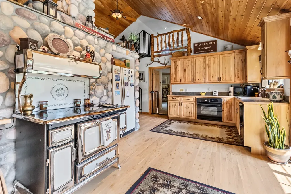9705 Us Highway 93 N Olney MT 59927