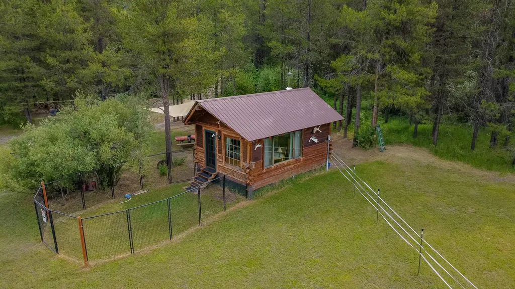 9705 Us Highway 93 N Olney MT 59927