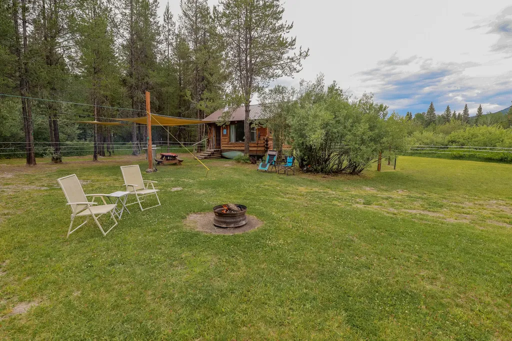 9705 Us Highway 93 N Olney MT 59927
