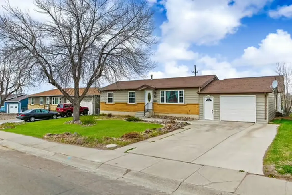 813 36th Avenue NE Great Falls MT 59404