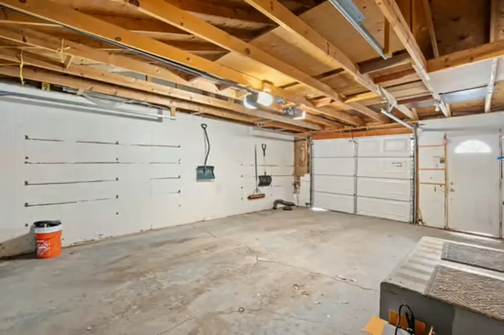 813 36th Avenue NE Great Falls MT 59404