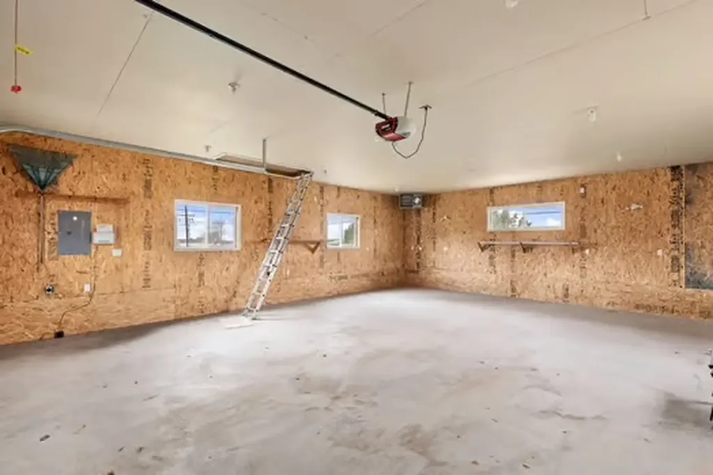 813 36th Avenue NE Great Falls MT 59404