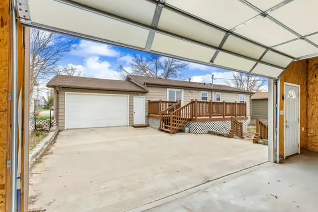 813 36th Avenue NE Great Falls MT 59404
