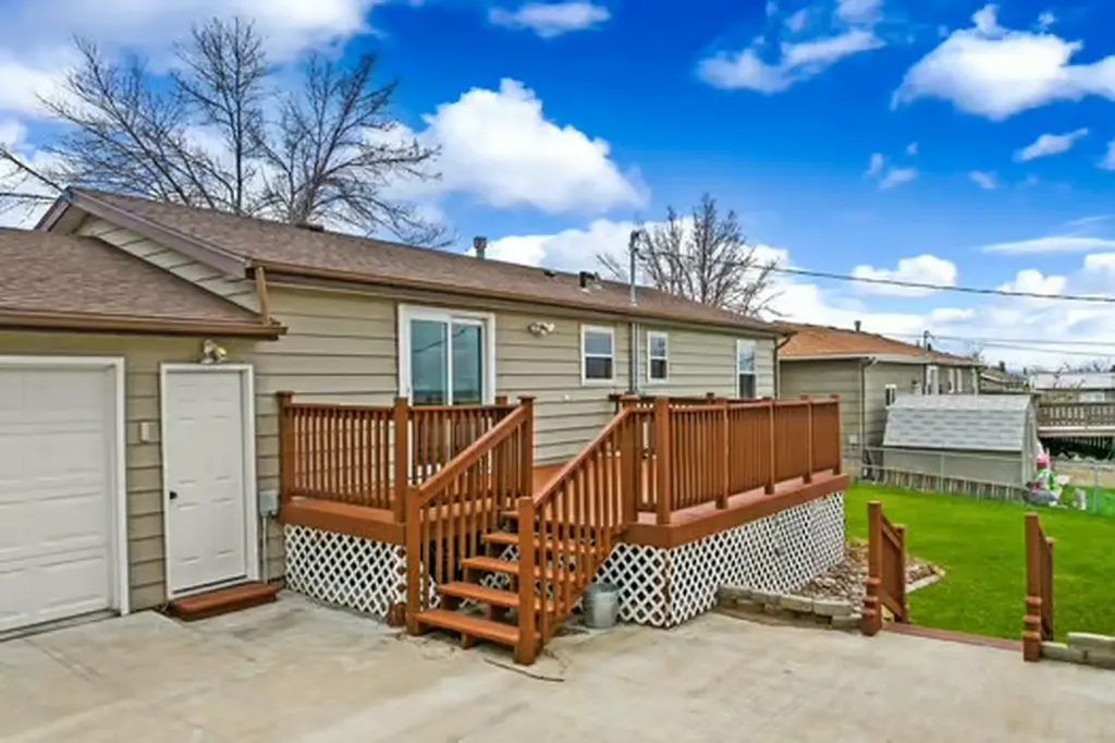 813 36th Avenue NE Great Falls MT 59404