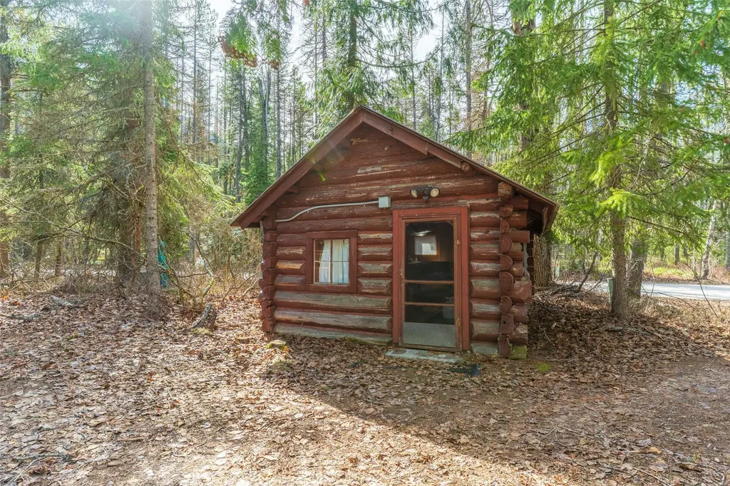 586 Apgar Loop Road West Glacier MT 59936