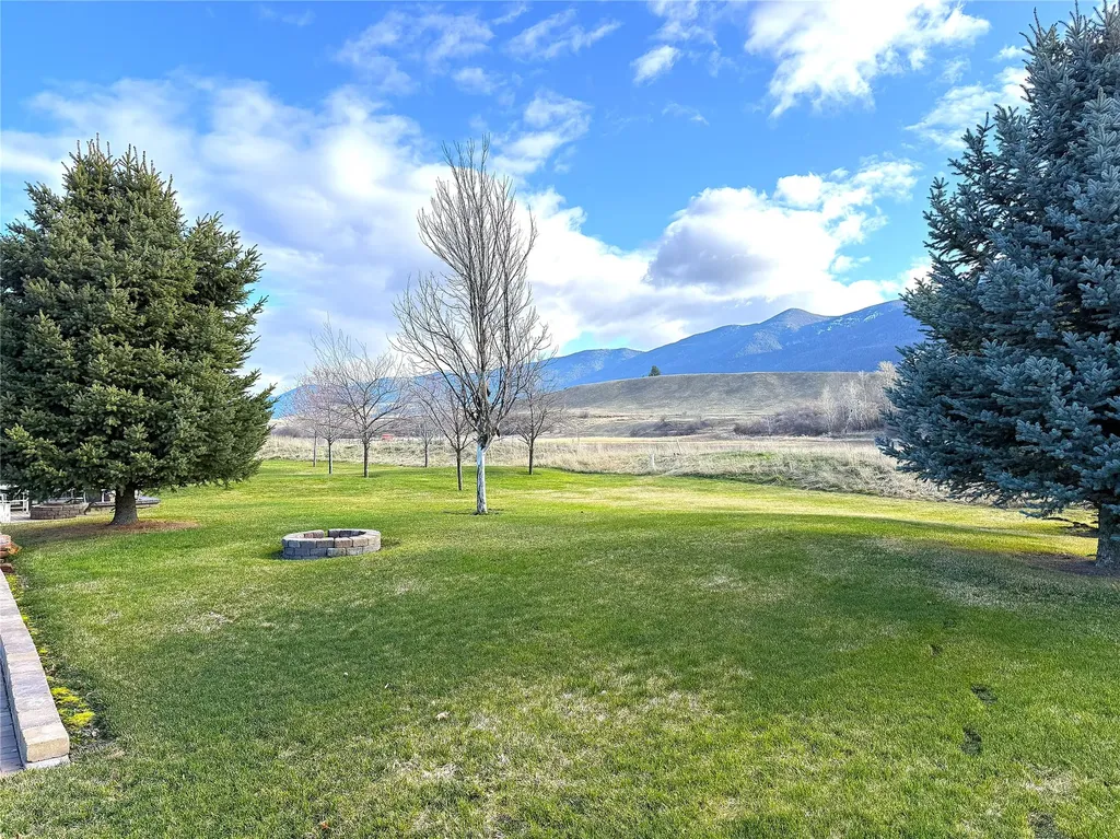342 Kingfisher Loop Eureka MT 59917