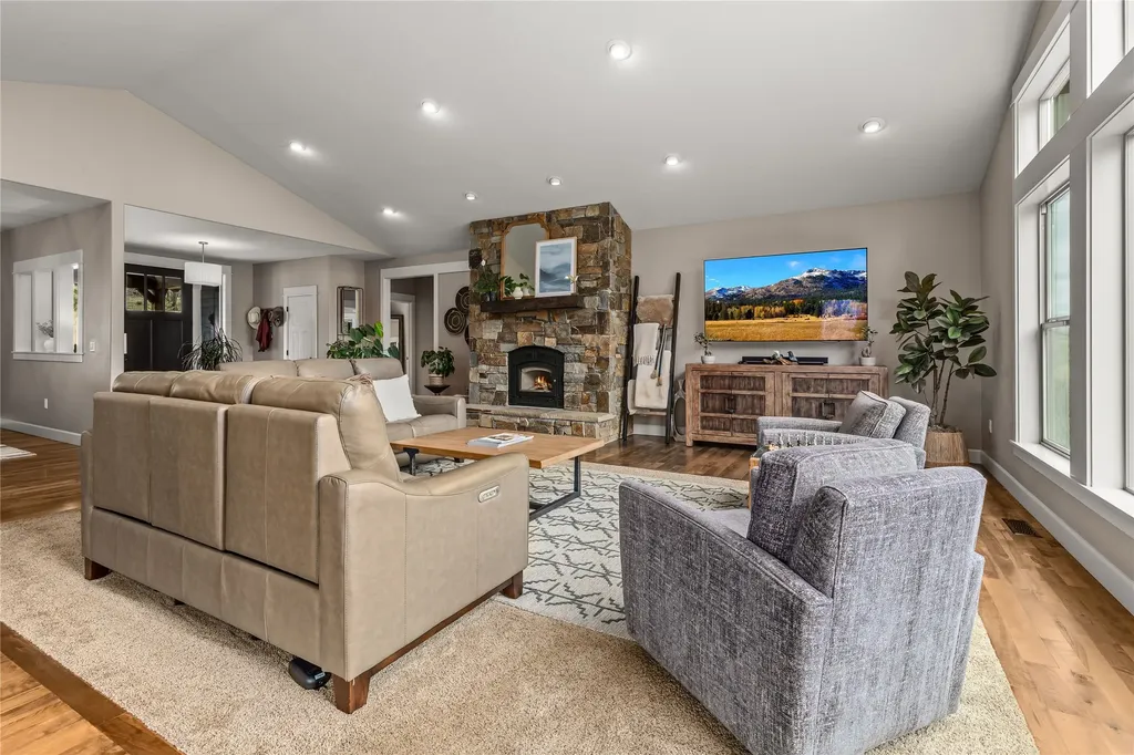 693 Cottonwood Road Hamilton MT 59840