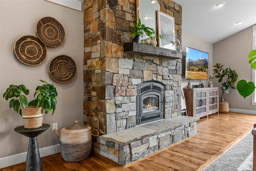 693 Cottonwood Road Hamilton MT 59840