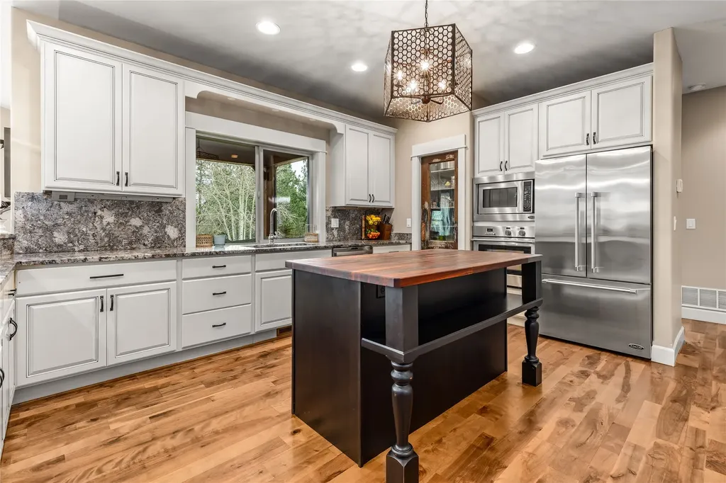 693 Cottonwood Road Hamilton MT 59840