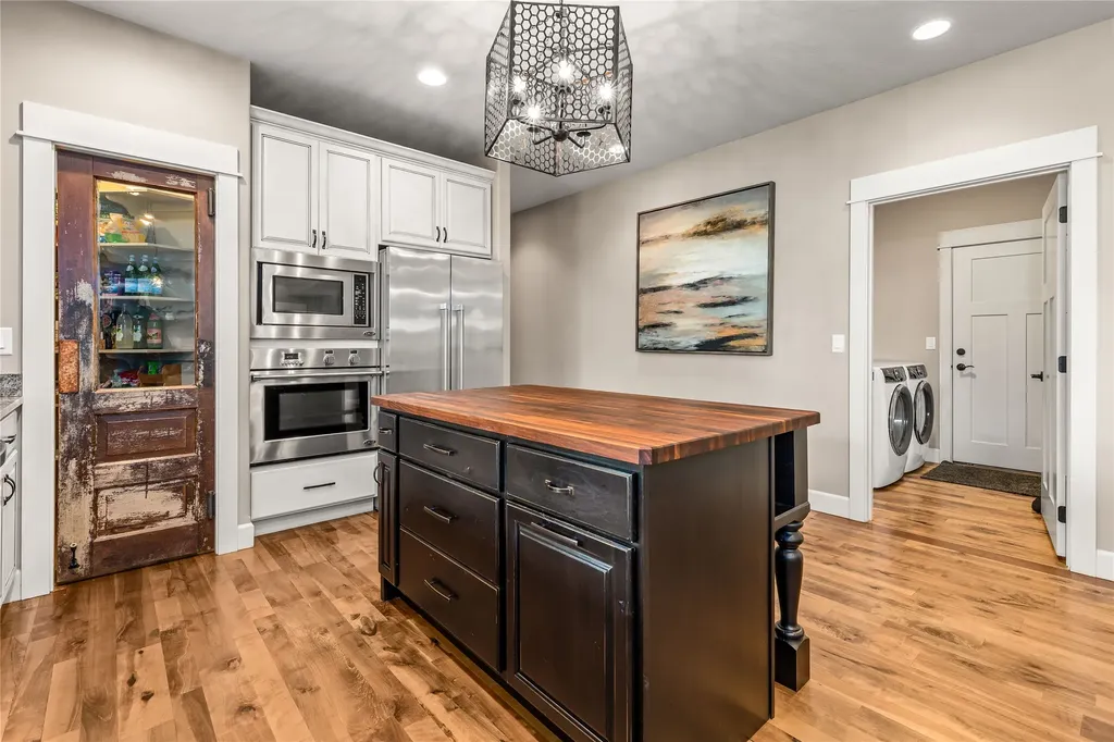 693 Cottonwood Road Hamilton MT 59840