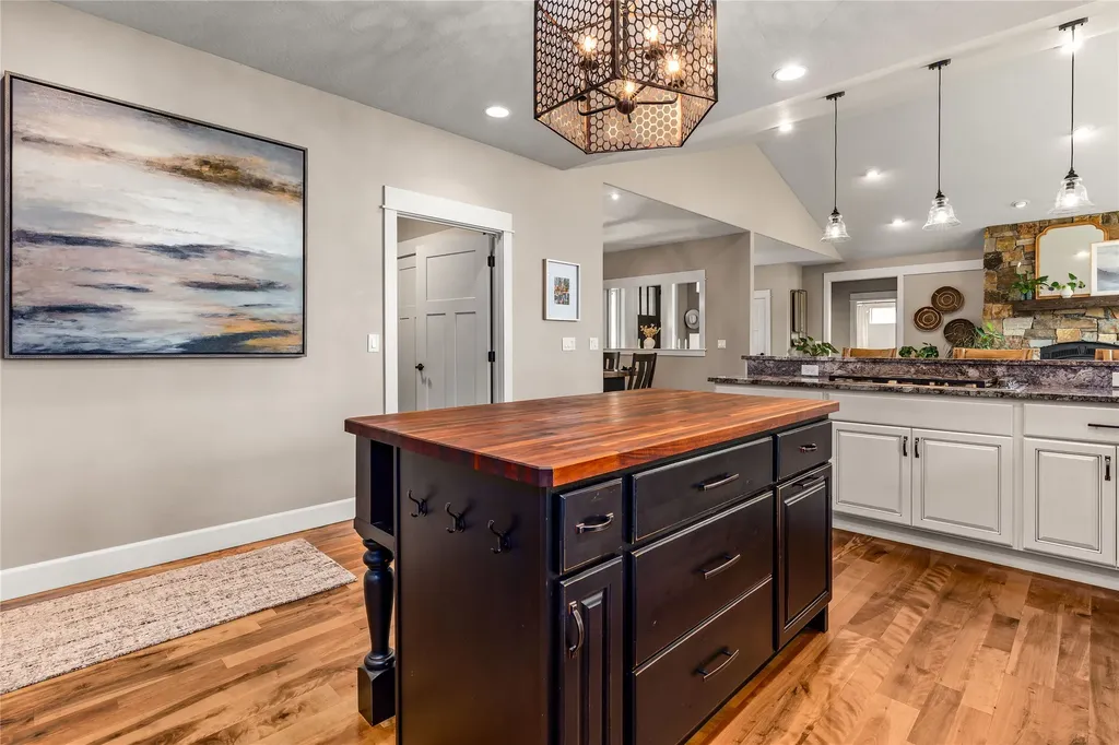 693 Cottonwood Road Hamilton MT 59840