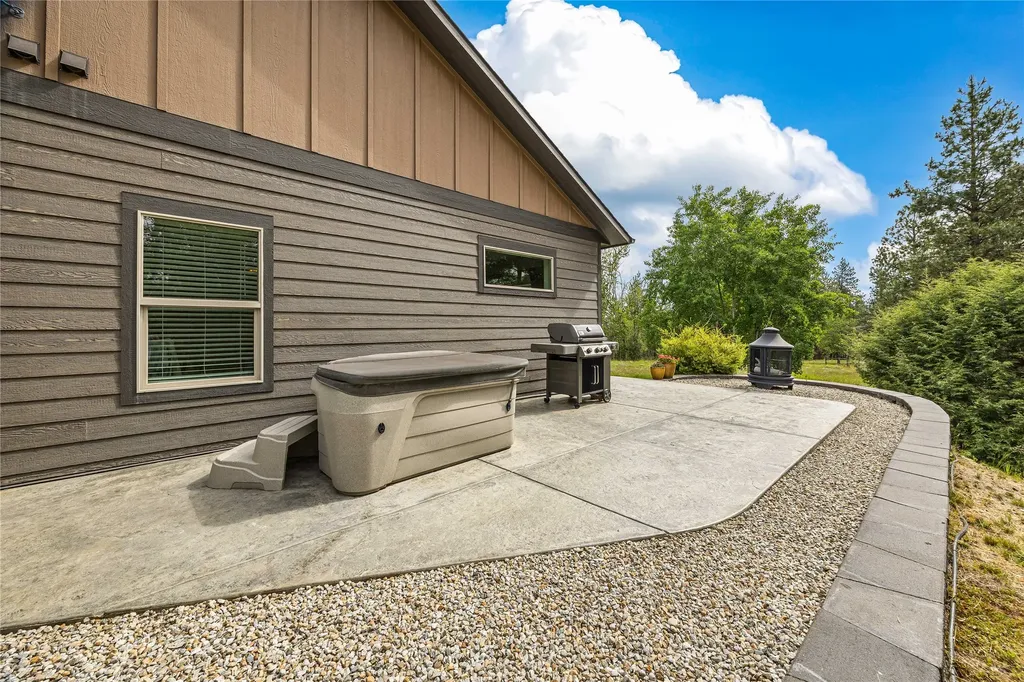 693 Cottonwood Road Hamilton MT 59840