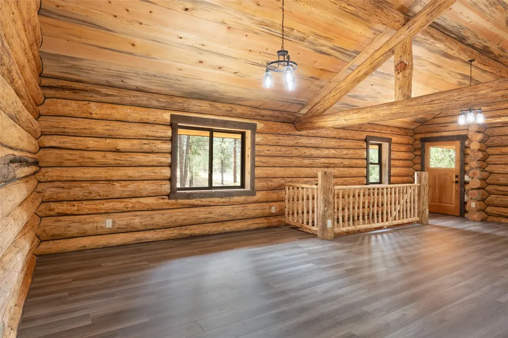 33664 Raghorn Road Bonner MT 59823