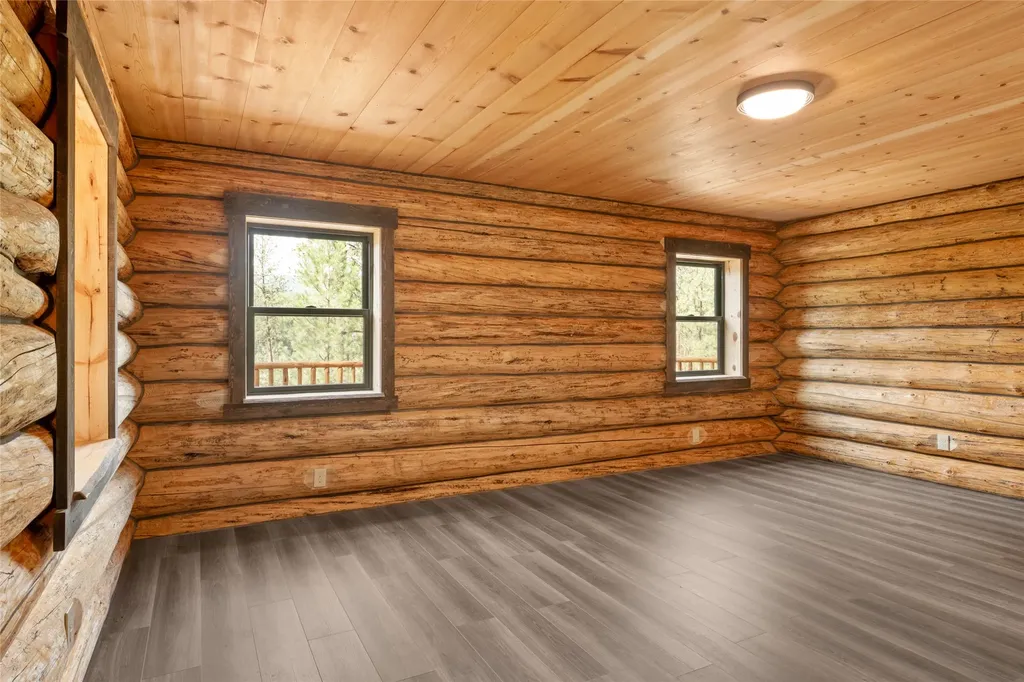 33664 Raghorn Road Bonner MT 59823