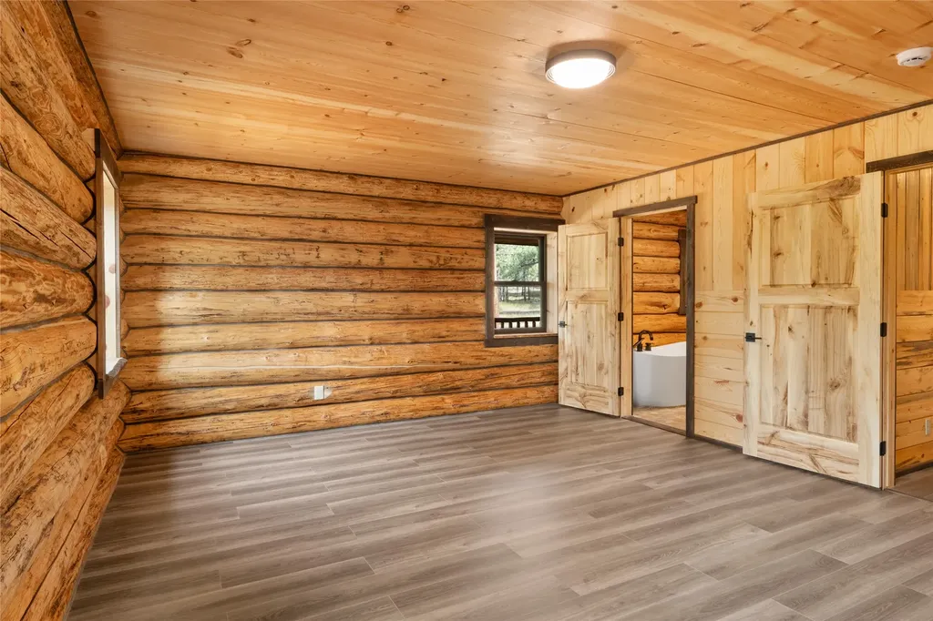 33664 Raghorn Road Bonner MT 59823