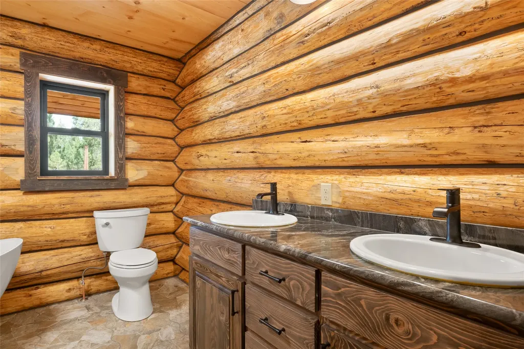 33664 Raghorn Road Bonner MT 59823