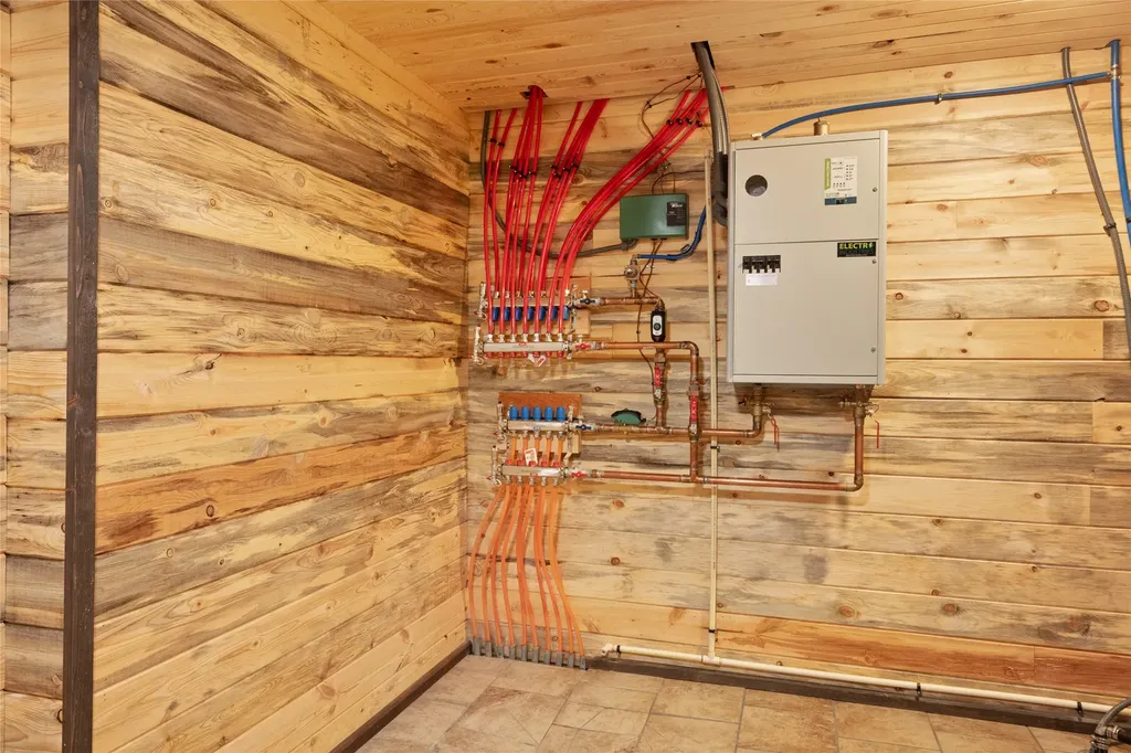 33664 Raghorn Road Bonner MT 59823