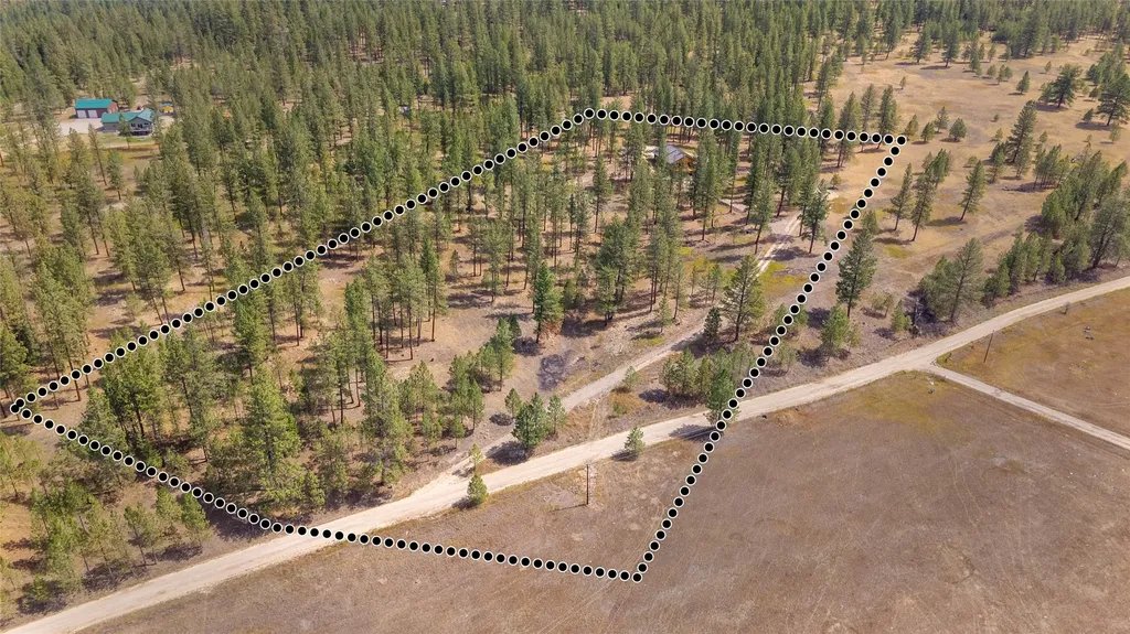 33664 Raghorn Road Bonner MT 59823