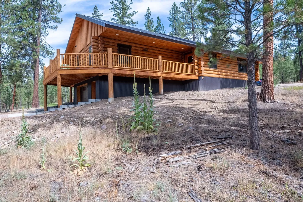 33664 Raghorn Road Bonner MT 59823