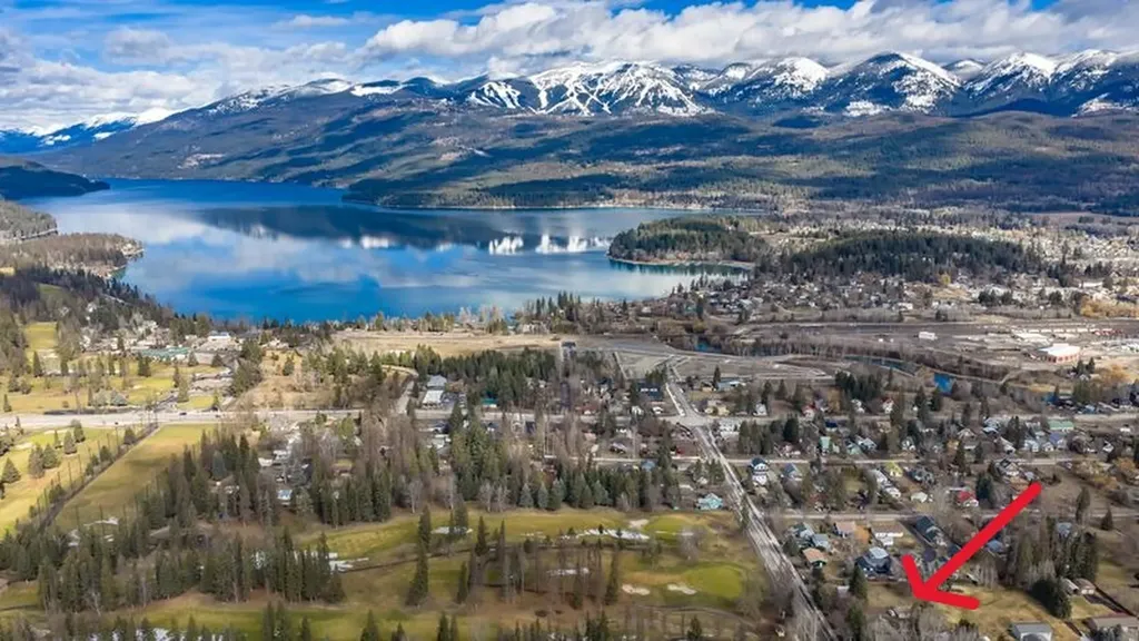 451 And 459 Karrow Avenue Whitefish MT 59937