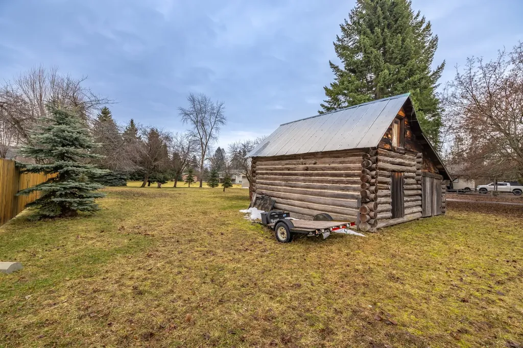 451 And 459 Karrow Avenue Whitefish MT 59937