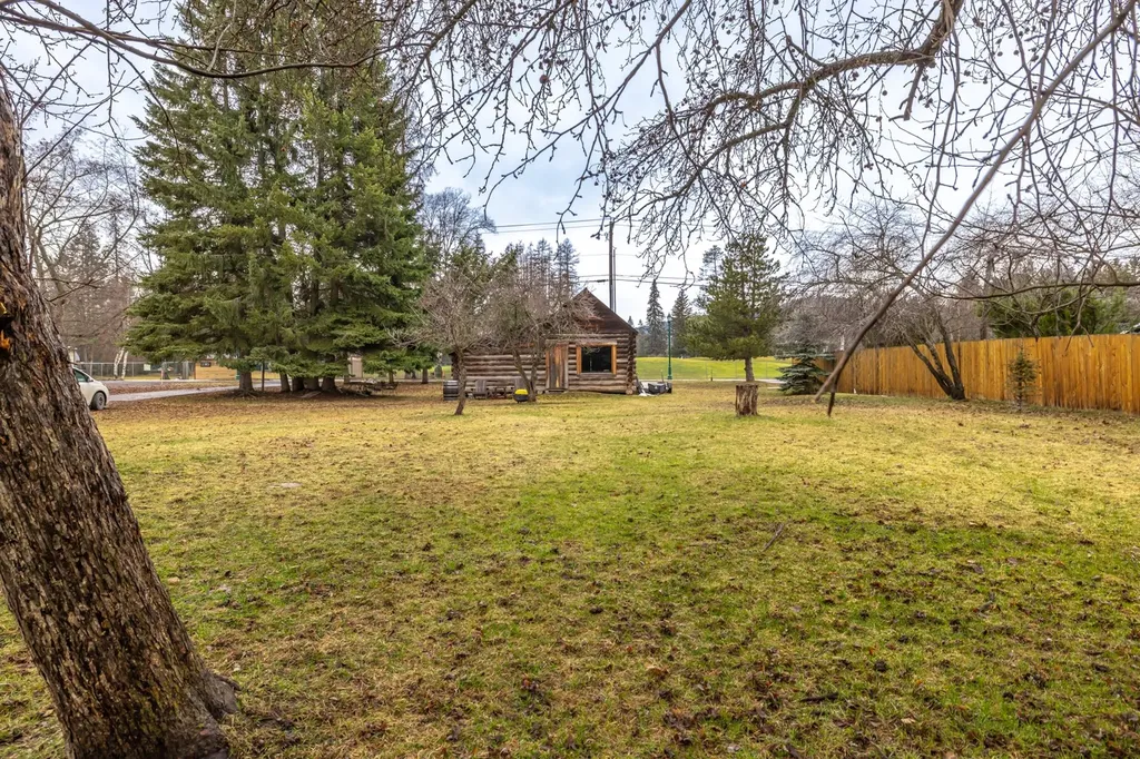 451 And 459 Karrow Avenue Whitefish MT 59937