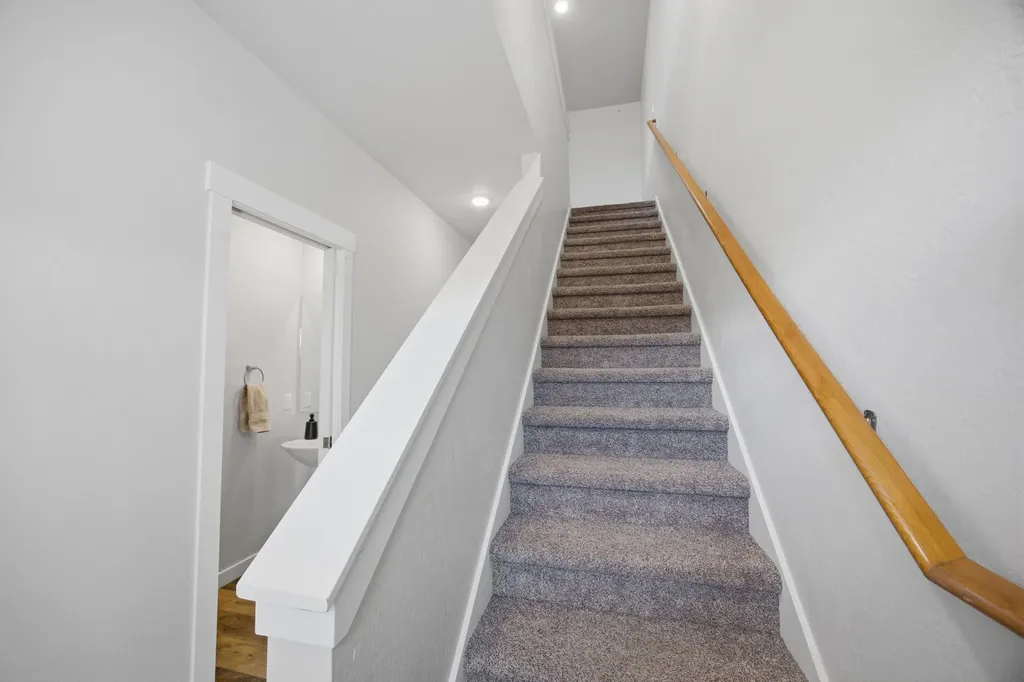 1115 Jessica Court Corvallis MT 59828