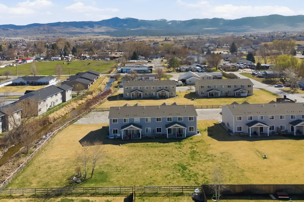 1115 Jessica Court Corvallis MT 59828