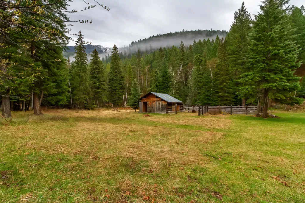 187 Blaine Mountain Road Kalispell MT 59901