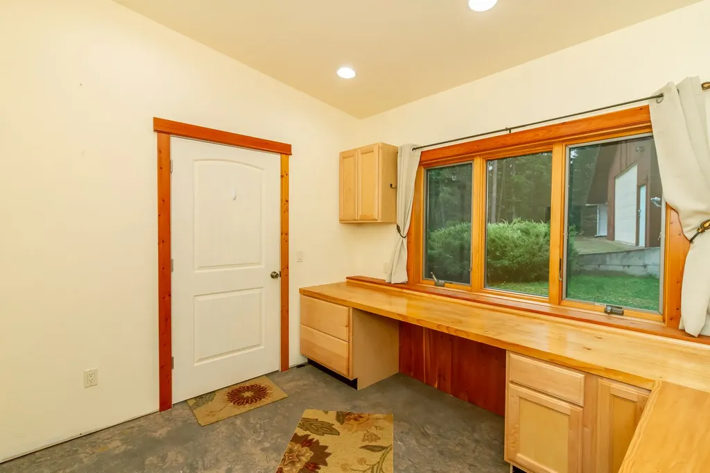 187 Blaine Mountain Road Kalispell MT 59901