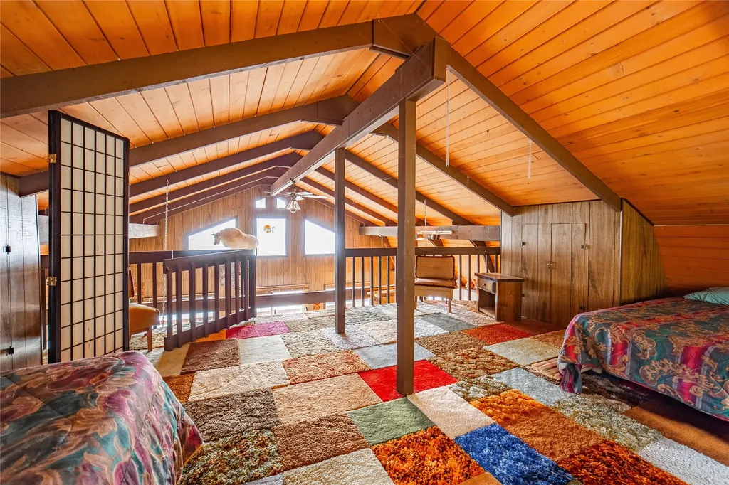 38595 Mary B Lane Rollins MT 59922