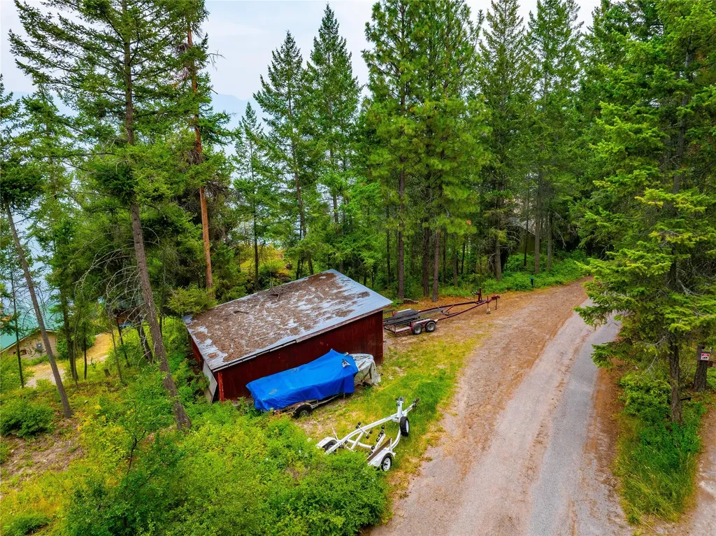 38595 Mary B Lane Rollins MT 59922
