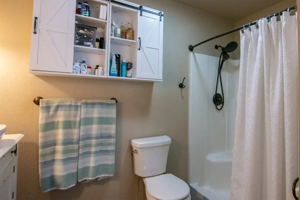 476 N Milnor Lake Road Troy MT 59935